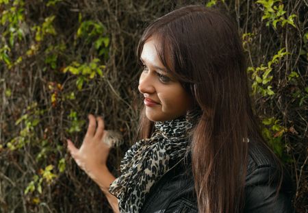 young girl in autumn park の写真素材