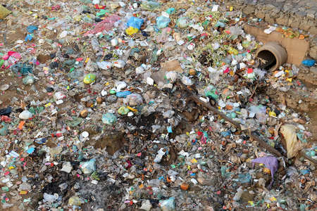 Trash problem in Phnom Penh, 15, Riverの写真素材