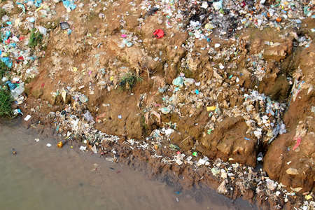Trash problem in Phnom Penh, 16, Riverの写真素材
