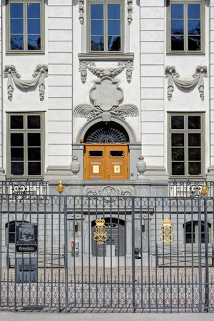 Gate detail of Bondeska palatset (Bonde Palace) in Gamla stan historic centre, Gamla stan, Stockholm, Sweden. Since 1949, it has been the home to the Swedish Supreme Court.のeditorial素材