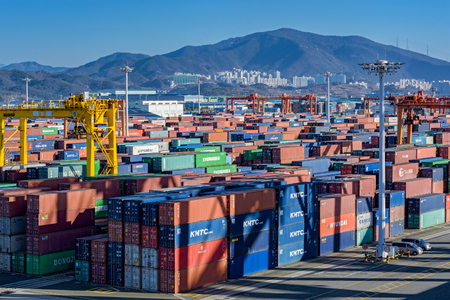 GWANGYANG, SOUTH KOREA - Feb 18, 2017: Shipping containers are stacked at the Gwangyang Container Terminal.のeditorial素材