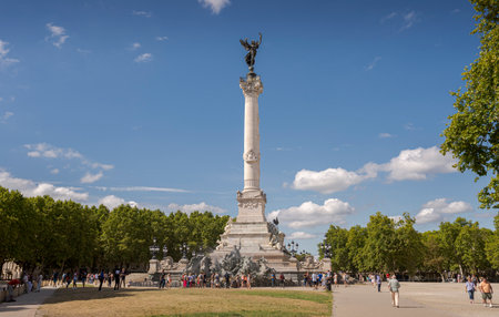 BORDEAUX, FRANCE - AUGUST 13, 2017: Monument aux Girondins in the Place des Quinconcesのeditorial素材