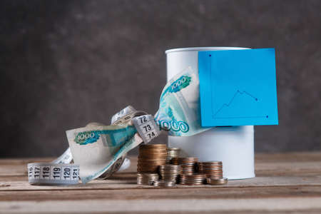 financial crisis of oil. Currency decline and deterioration in living standards