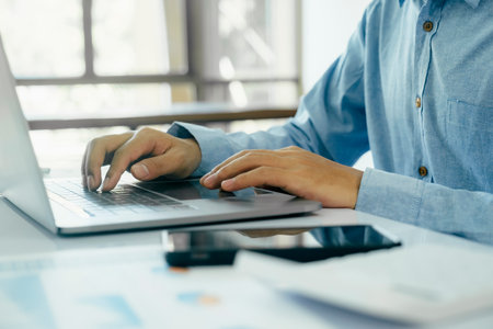 Startup Businesswoman analyse investment marketing data.