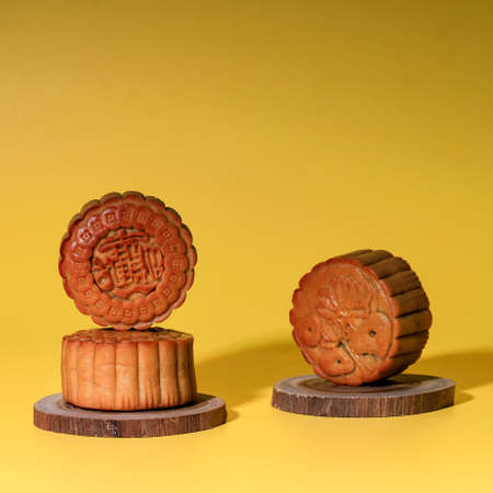 Bandung, Indonesia, 11 22 2019: Mooncake Chinese Dessert Snack during Lunar new year Mid Autumn Festivalのeditorial素材