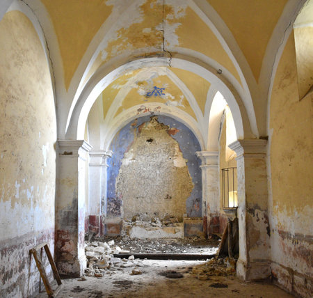 Interior of the Church of the Immaculate Conception in the depopulated village of Buimanco. Religious heritage plundered and used until recently to protect livestock. Soria provinceの写真素材