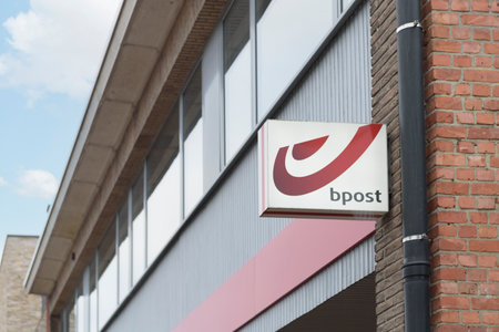 Hasselt. Limburg - Belgium 20-12-2021. B Post - facade of the building of the Belgian Postal Service. B-Post Logoのeditorial素材