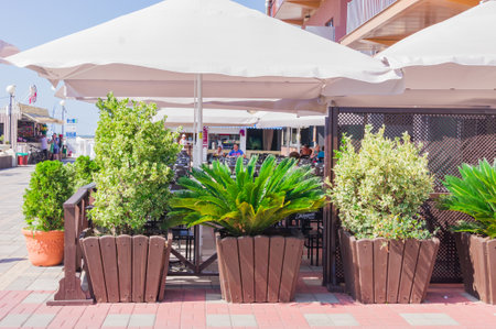 exterior of Beach street cafe terrace.のeditorial素材