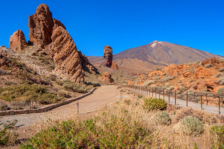 Unusual sights at the foot of the volcano El Taideの写真素材