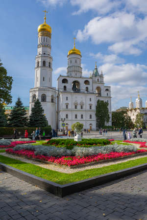 Moscow, the Kremlin on September 18, 2021, a view of the Ivan the Great bell tower on a sunny autumn dayのeditorial素材