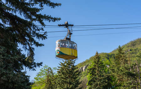 Russia May 3, 2021 Pyatigorsk, view of the funikoler on the cable car to the top of Mashuk Mountain, photo taken on a sunny spring day.のeditorial素材