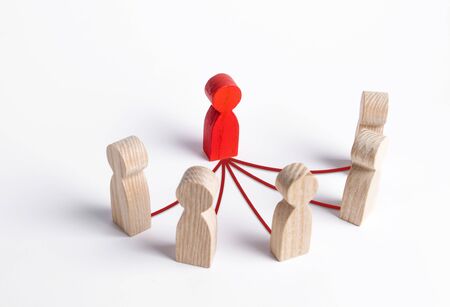 A leader and a semicircle of employees are connected by lines. Business management and giving orders to staff. Leadership, teamwork. Cooperation and collaboration. Hierarchy in the company.の写真素材
