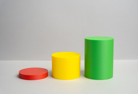 Three stages: red, yellow, and green. From the lowest to the highest level. Progress scales. Productivity growth, evaluation systems, corporate development, and quality management. Performance metricsの写真素材