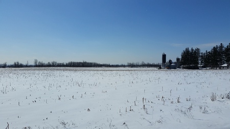 Country Farmer\'s Field in Winterの写真素材