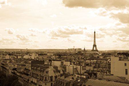 The Eiffel Tower in nightfall - paris Franceの写真素材
