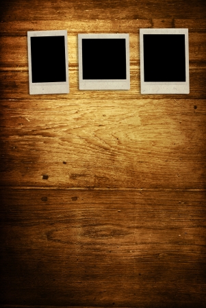 vintage instant photo with textured grunge background
の写真素材