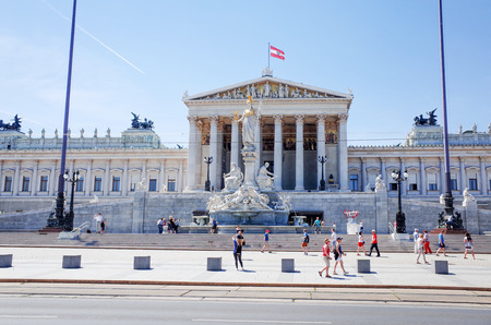 VIENNA, AUSTRIA-July 3 : Viennese Classical style building on July 3, 2014.Vienna, Austria, Europeのeditorial素材