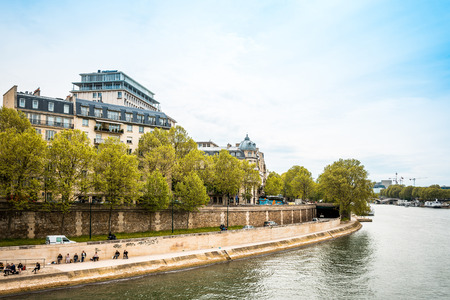 PARIS, FRANCE - May 7 : Street view of  river Seine in Paris city on May 7, 2016, in Paris, France.のeditorial素材