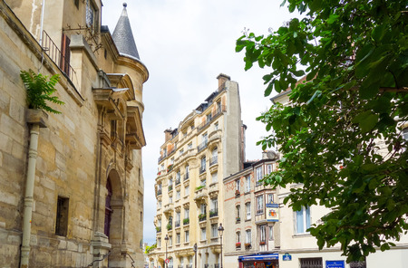 PARIS, FRANCE - June 26  : Tourists on foot Graben Street view around Paris city. Paris is the capital and most populous city of France.June 26 , 2016, Paris, France.のeditorial素材