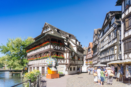STRASBOURG, FRANCE - August 23, 2016 : Street view of Traditional houses in Strasbourg,  Alsace. is the official seat of the European Parliament, Located close to the border with Germanyのeditorial素材