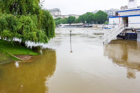 PARIS, FRANCE - June 4, 2016 : The worst floods in a century have hit Paris, with the Seine continue to rise at a peak of 6,5 meter. Paris, Franceのeditorial素材