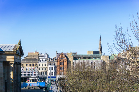 EDINBURGH, SCOTLAND - March 27, 2017: Street view of Historic Old Town Houses in Edinburgh, Scotlandのeditorial素材