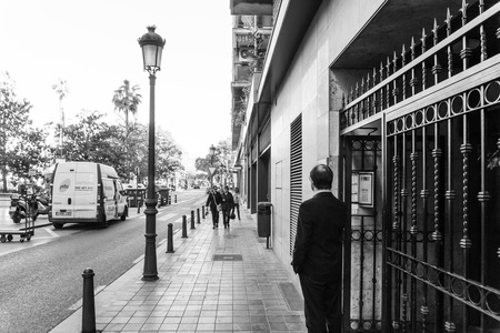 VALENCIA, SPAIN - March 10, 2017: Tourists on foot Graben Street in Valenciaのeditorial素材