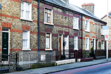 DUBLIN, IRELAND - March 31, 2017: Traditional antique city building in Dublin Irelandのeditorial素材