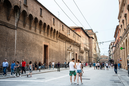 BOLOGNA, ITALY - May 27, 2018: Piazza Maggiore is a central square in Bologna, Italyのeditorial素材