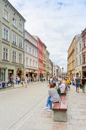 KRAKOW, POLAND - August 27, 2017: street view of downtown Krakow, Polandのeditorial素材