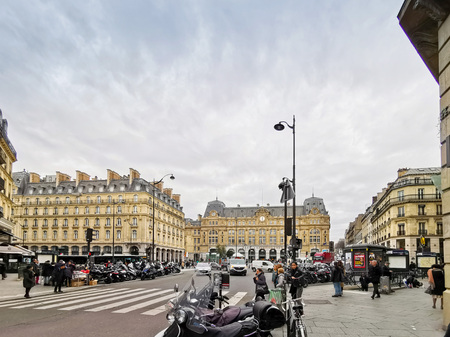 PARIS, FRANCE - DECEMBER 5, 2018: Street view of Paris city, France.のeditorial素材
