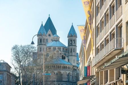COLOGNE, GERMANY- March 14, 2018 : The Schildergasse shopping street in central Cologne, Germany.のeditorial素材