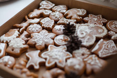 christmas gingerbread cookies in a boxの写真素材