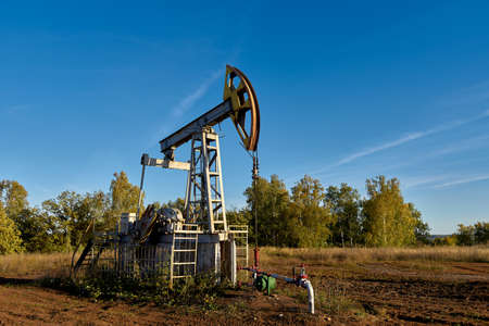 Technological oil and gas production. Production, transportation and processing of oil and gas....