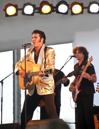 Mr. Mark Anthony  performing on the stage  during the  concert  "Surfers Paradise Elvis Birthday Bash"  Saturday 7  2011 Surfers Paradise のeditorial素材