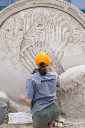 SURFERS PARADISE - FEBRUARY, 16: Ms. Christina Mija  participates in "Sand Safari" Australian Sand Sculptor Championship on February 13, 2013 in Surfers Paradiseのeditorial素材