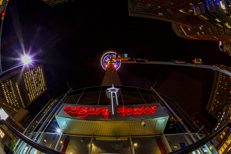 CALGARY CANADA 1-3-2015: Calgary at night is considered a beta- world city by the Globalization and World Cities study group and tied for 5th best - home for large number of corporate head officesのeditorial素材