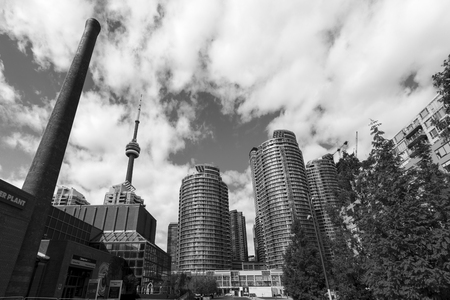 TORONTO, CANADA - 16-10-2015: A view of the elegant condominiums on the Lake Ontario in Toronto, Canada. Toronto's population about 6 million, largest city of Canada.のeditorial素材
