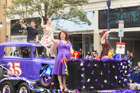VICTORIA,BC,CANADA-MAY 23,2016: People, Organizations from Canada and USA in the Victoria Day parade along Douglas Street. This is Victoria's largest parade, attracting well over 100,000 people..のeditorial素材