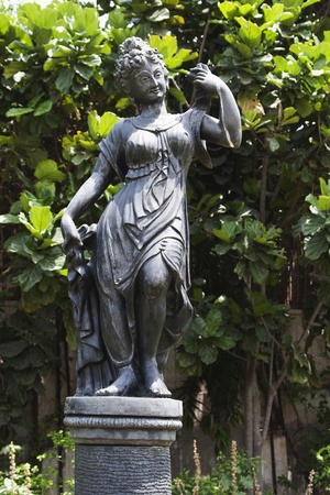 Statue in a park, New Delhi, Indiaのeditorial素材
