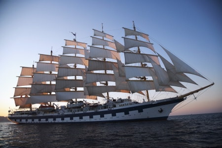 Clipper ship in a sea, Ponza, Tyrrhenian Sea, Province Of Latina, Lazio, Italyのeditorial素材