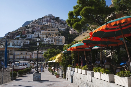 People at a restaurant, Amalfi, Province Of Salerno, Gulf Of Salerno, Tyrrhenian Sea, Campania, Italyのeditorial素材