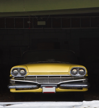 Vintage car in garage for winter の写真素材