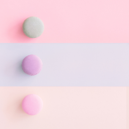 Macarons on pastel backgroundの写真素材