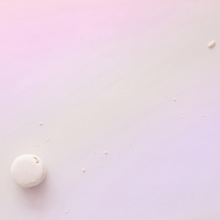 Macaron on pastel backgroundの写真素材