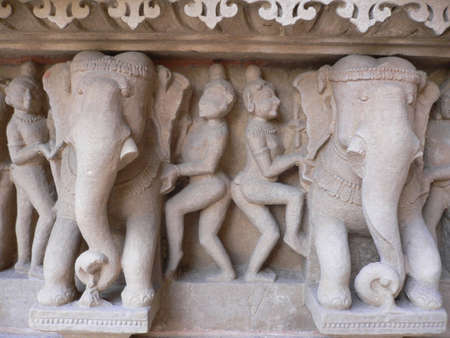  India, Madhya Pradesh, Khajuraho, Mahadeva Templeの写真素材