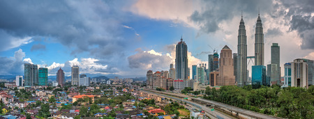 Panoramic of Kuala Lumpur and Petronas Twin Towers during daylightのeditorial素材