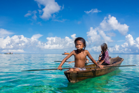 Sea Gypsy Kids on their Sampan.のeditorial素材