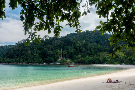 Unknown tourist Sunbathing under the sun.のeditorial素材
