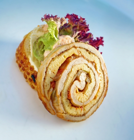  It is often desired that a canapes be either salty or spicy, in order to encourage guests to drink moreの写真素材